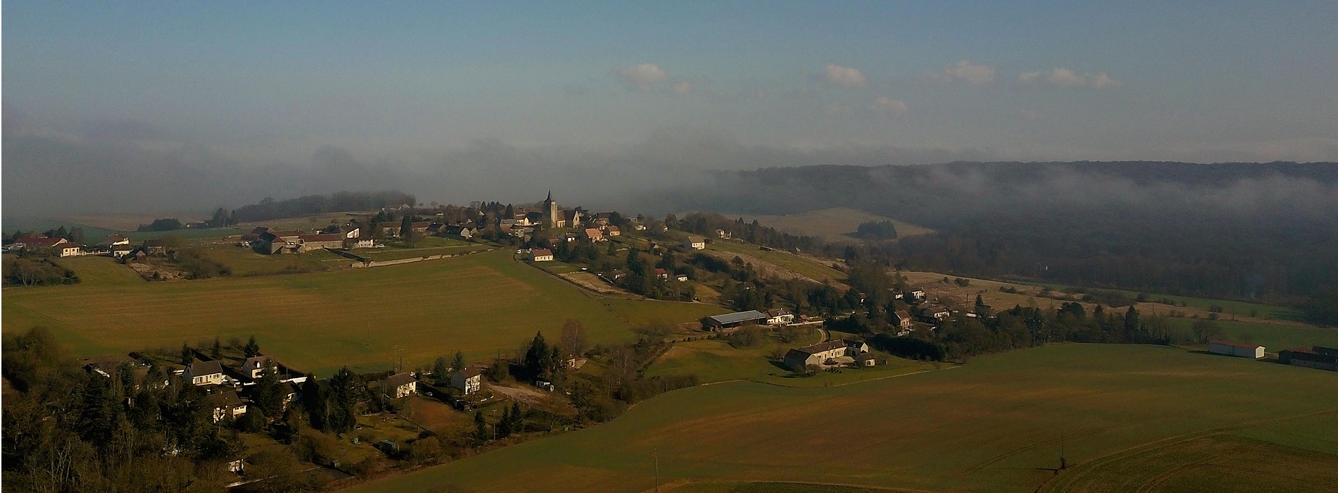 Banniere Chaumot dans l'Yonne